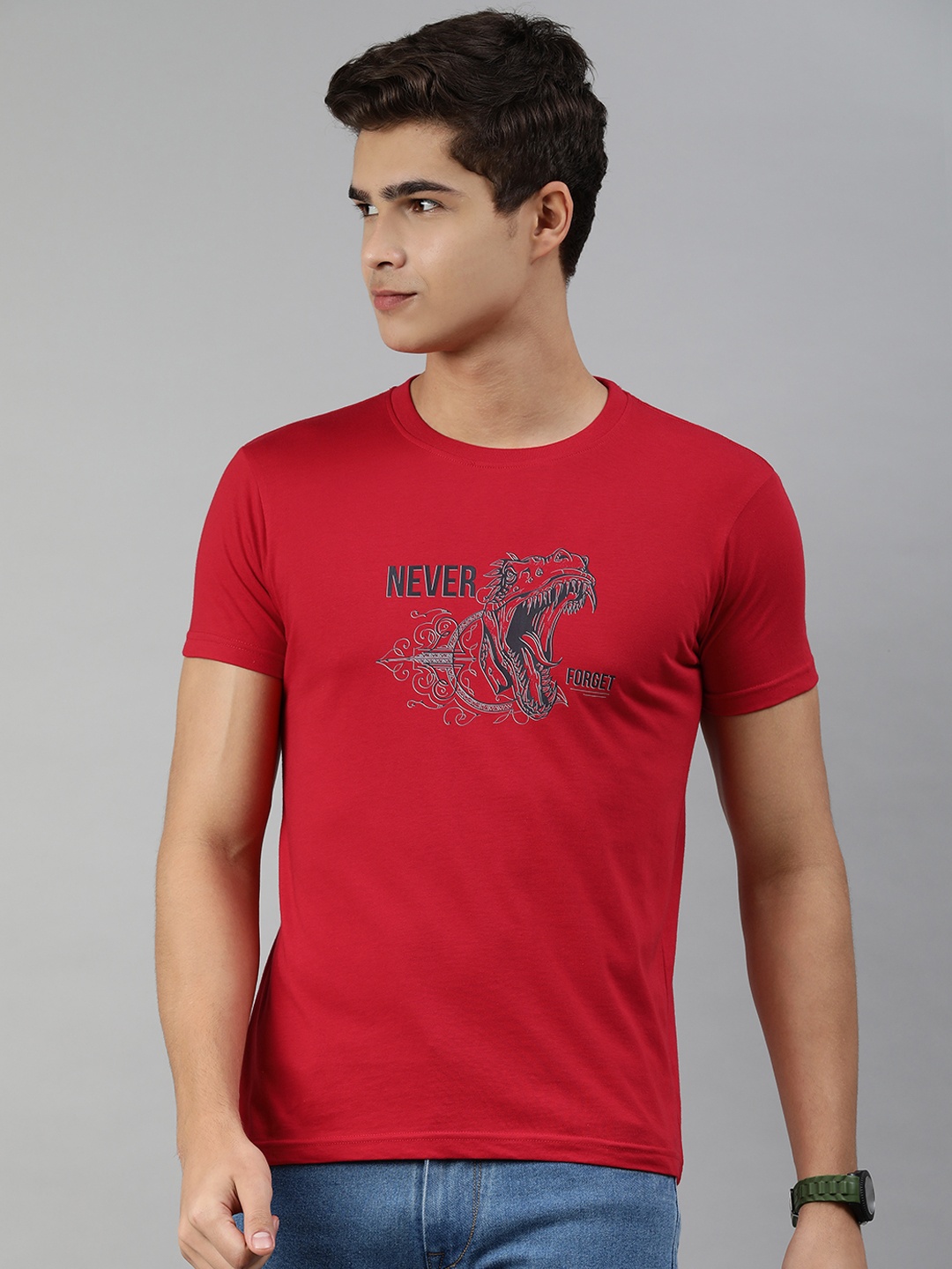 

Jolie robe Men Red & Navy Blue Printed Pure Cotton T-shirt