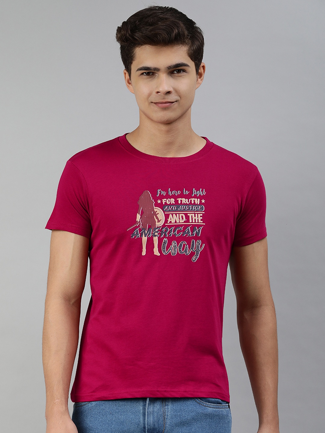 

Jolie robe Men Maroon & Navy Blue Printed Pure Cotton T-shirt