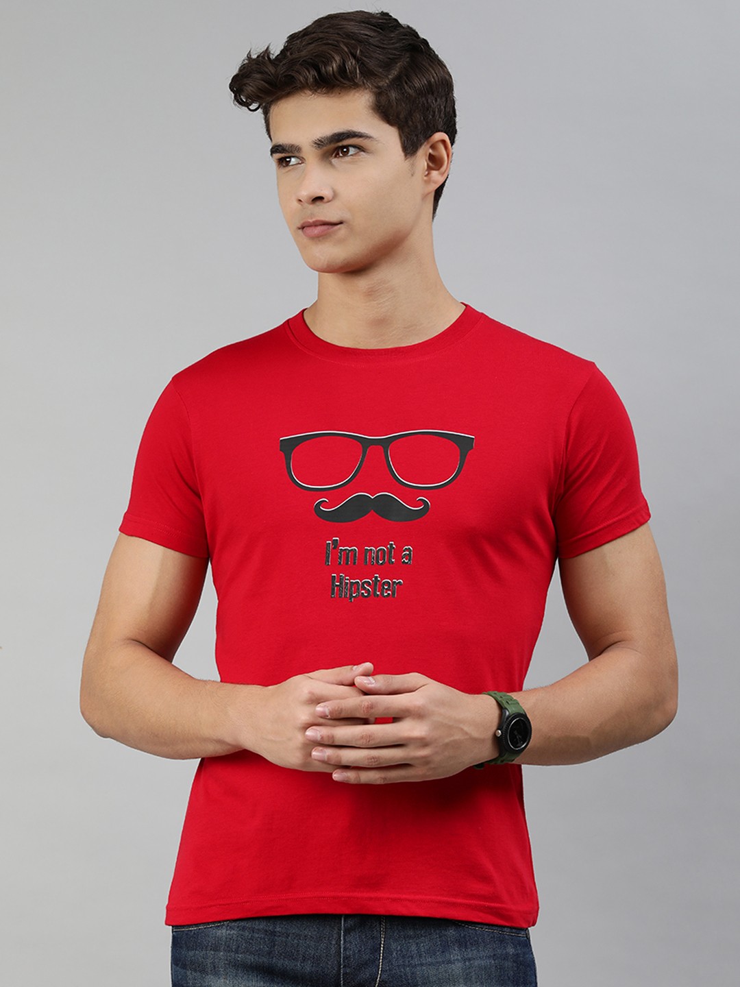 

Jolie robe Men Red & Black Printed Pure Cotton T-shirt