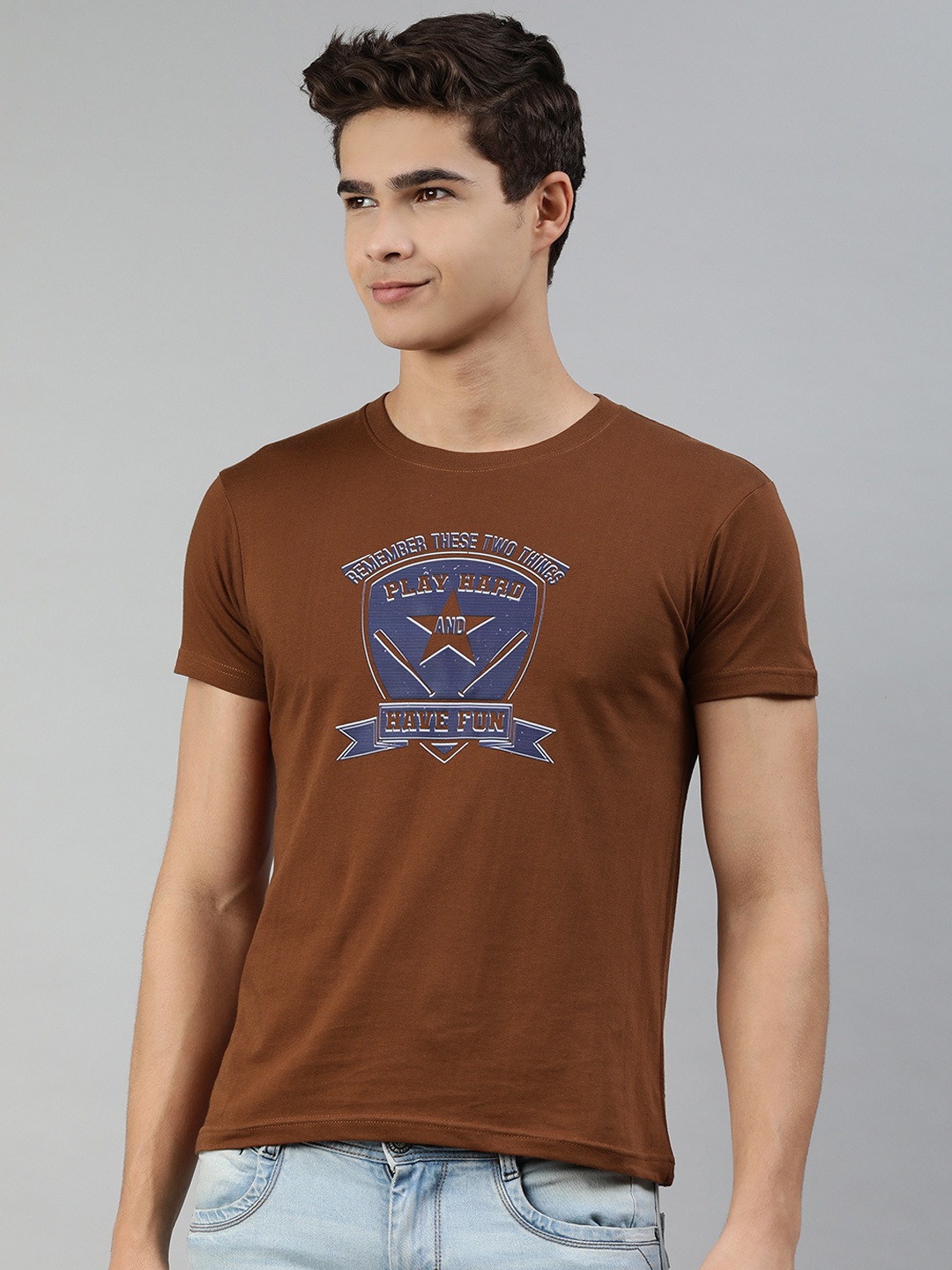 

Jolie robe Men Brown Typography Printed T-shirt