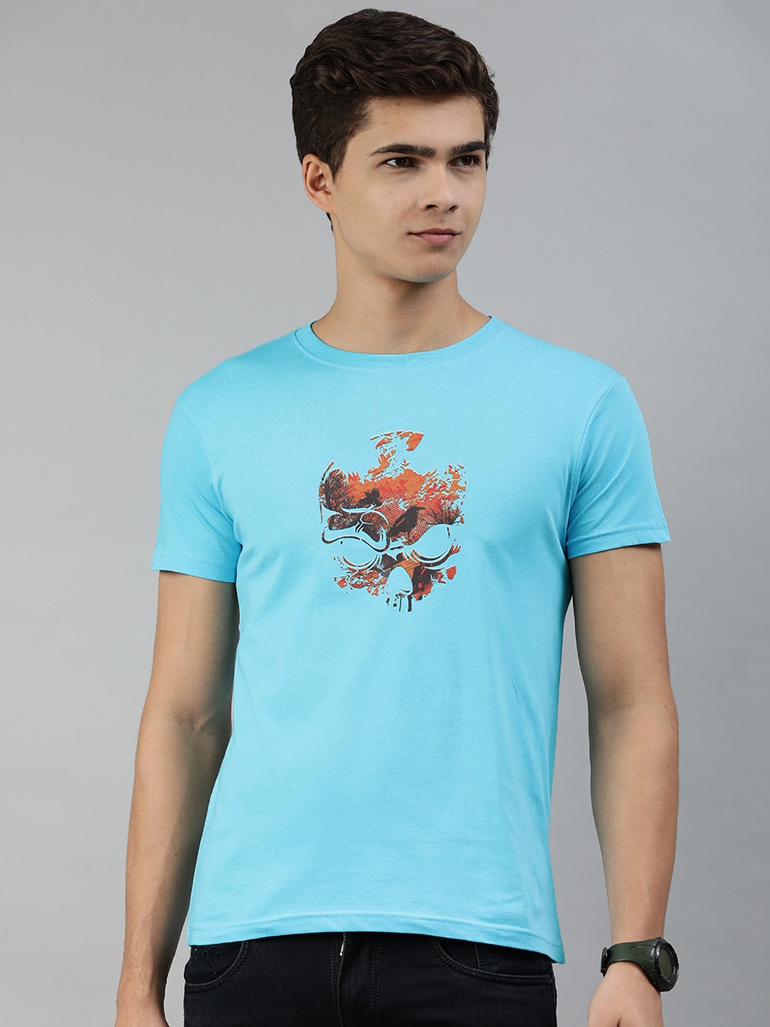 

Jolie robe Men Blue & Orange Printed Pure Cotton T-shirt