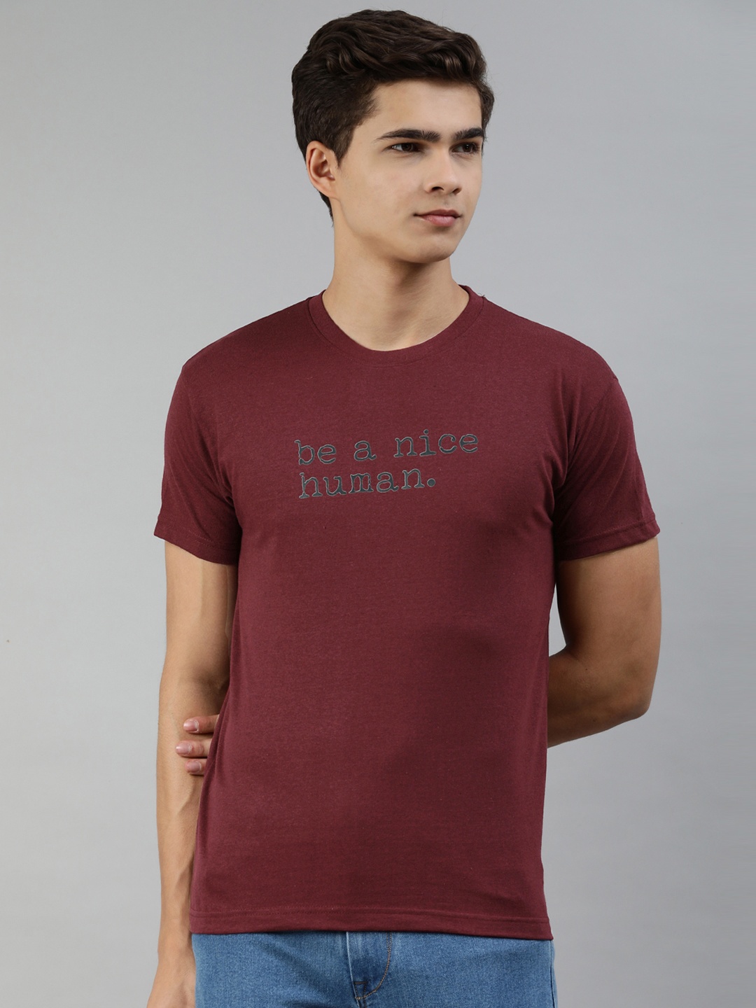 

Jolie robe Men Maroon Typography Printed T-shirt