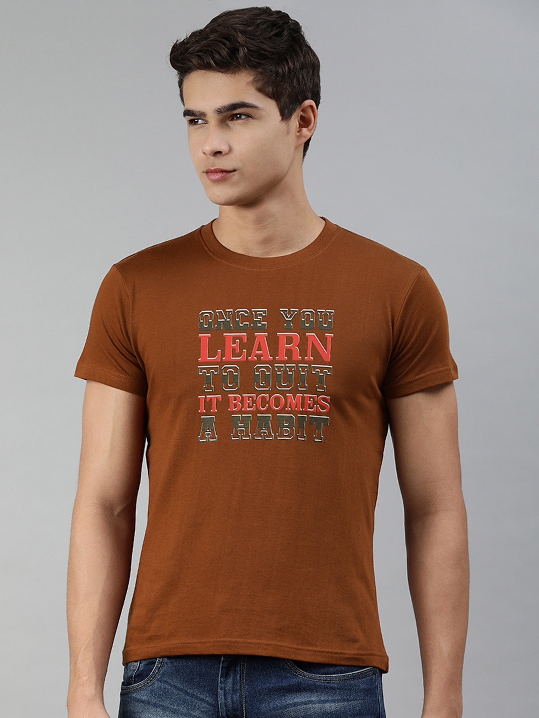 

Jolie robe Men Brown Typography Printed T-shirt