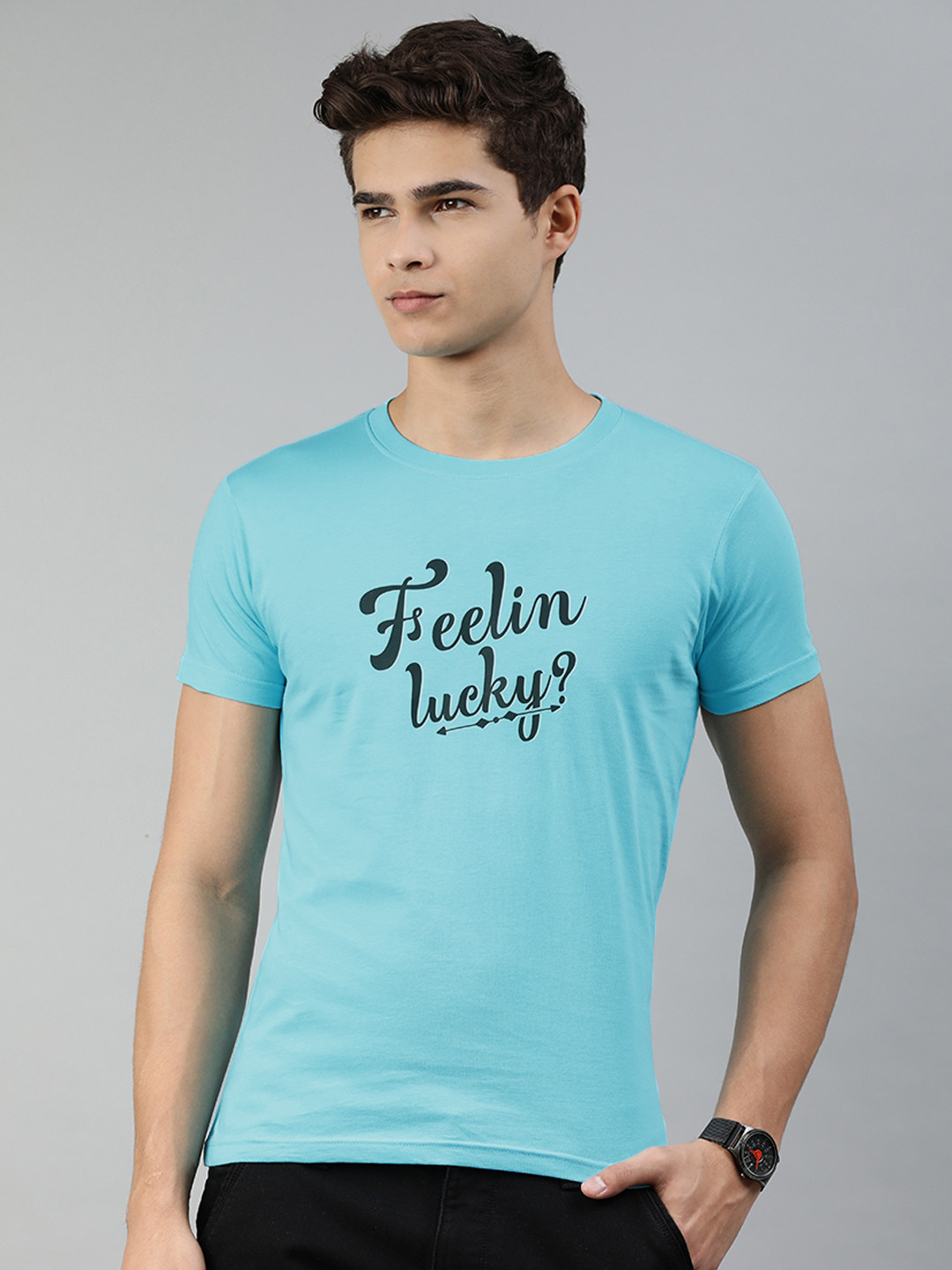 

Jolie robe Men Blue & Black Typography Printed T-shirt