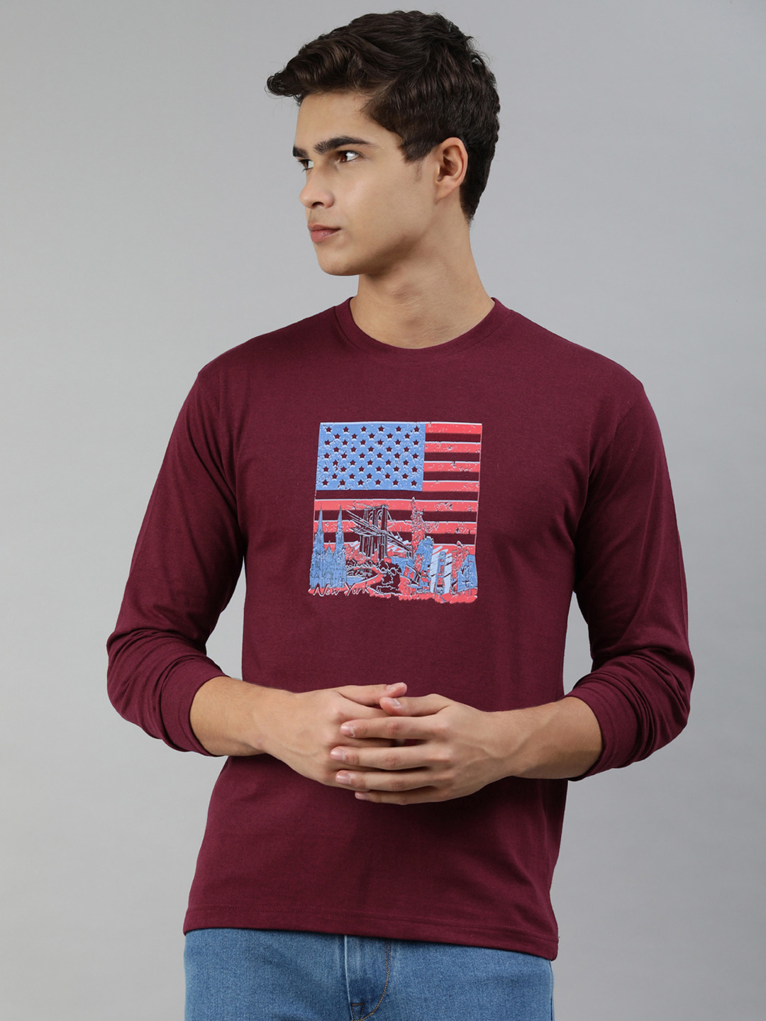 

Jolie robe Men Maroon Printed T-shirt
