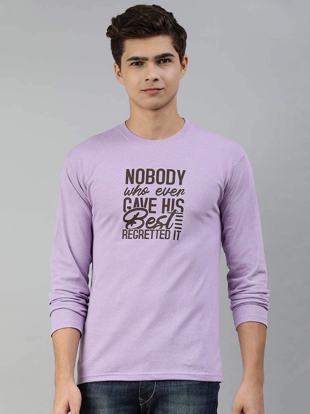 Jolie robe Men Lavender & Black Typography Printed Pure Cotton T-shirt