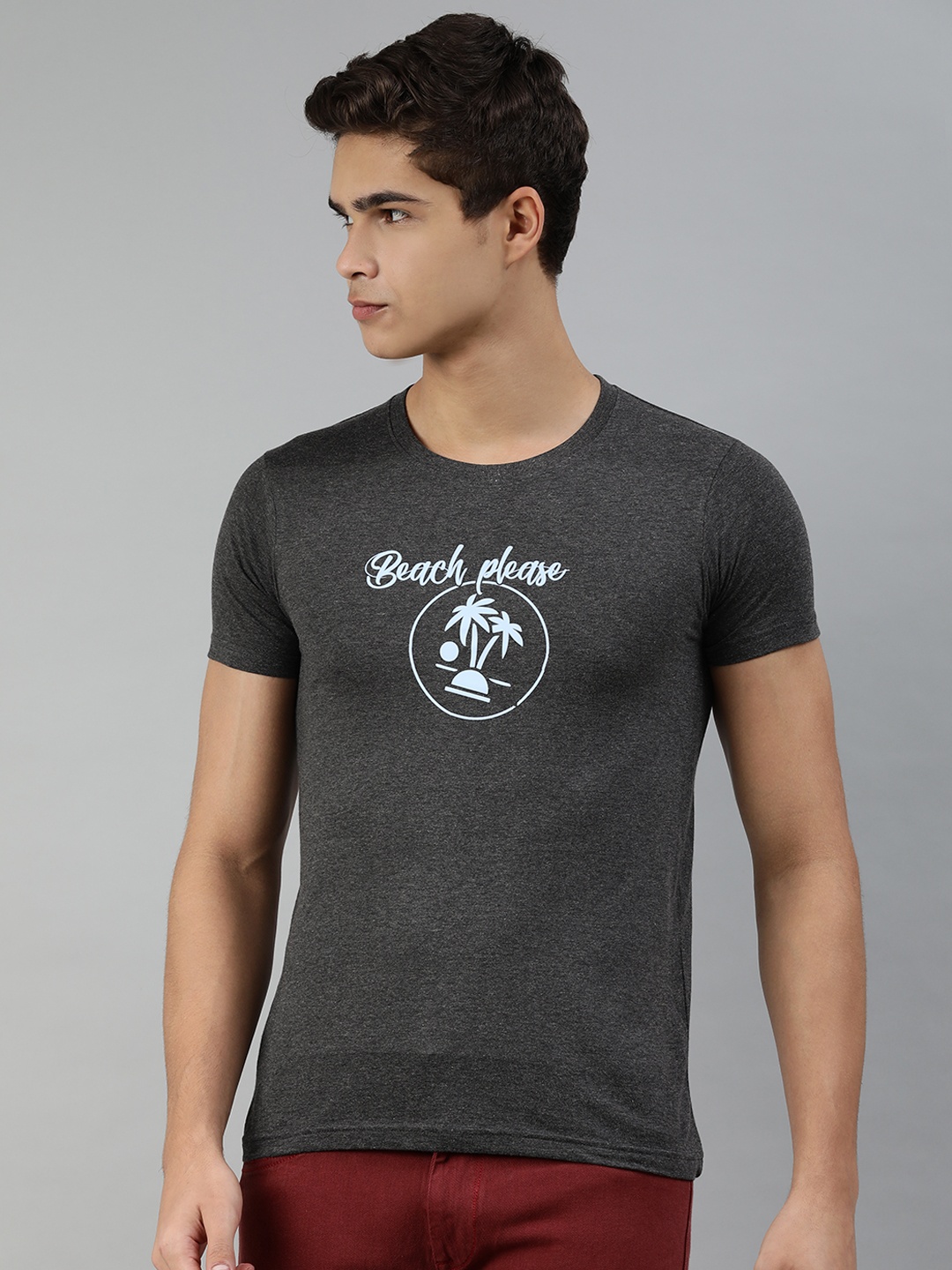 

Jolie robe Men Charcoal Grey & Blue Typography Printed Pure Cotton T-shirt