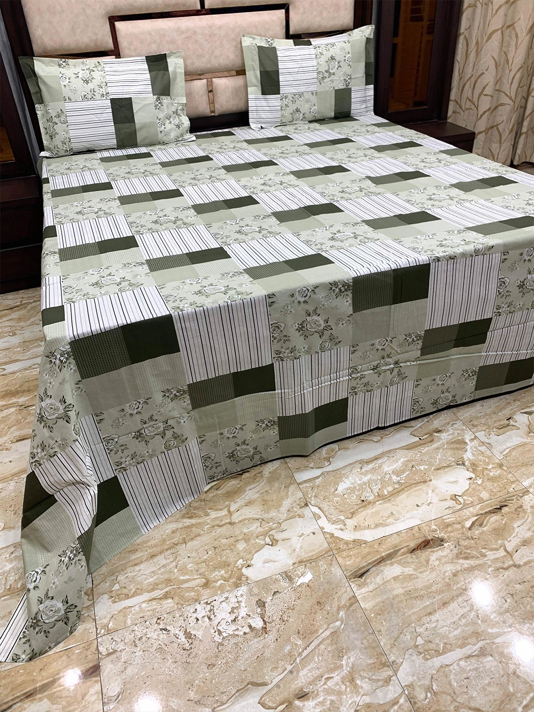 

Pure Decor Green Floral 400 TC King Bedsheet with 2 Pillow Covers