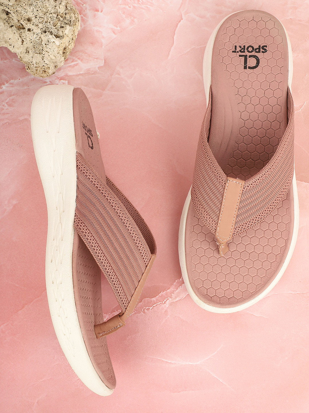 

Carlton London sports Women Pink Textured Flats