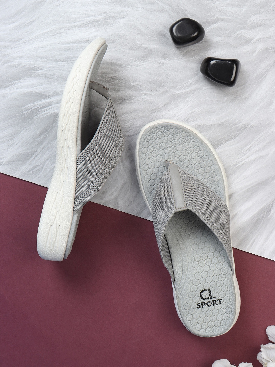 

Carlton London sports Women Grey Printed Flats