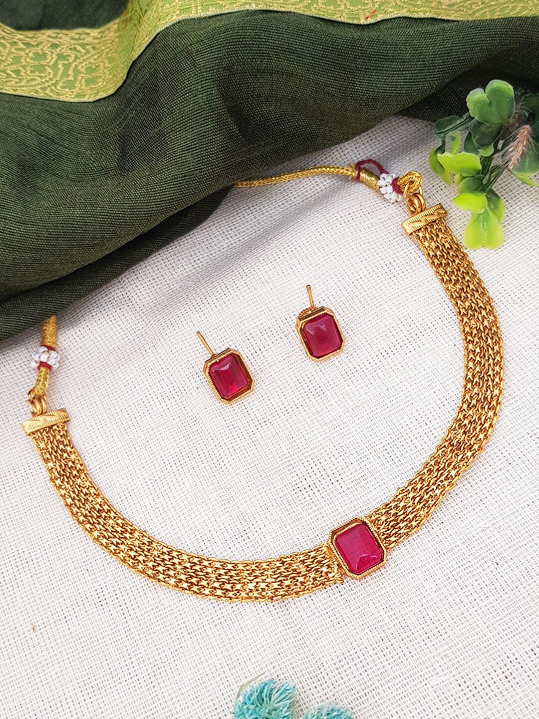 

GRIIHAM Red & Gold-Toned & Plated AD Studded Choker Jewellery Set