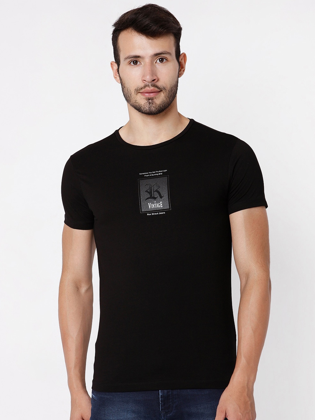 

Rex Straut Jeans Men Black & Grey Typography Slim Fit T-shirt