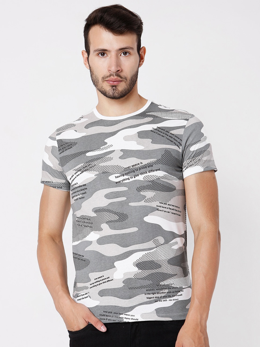 

Rex Straut Jeans Men Grey Camouflage Printed Slim Fit T-shirt