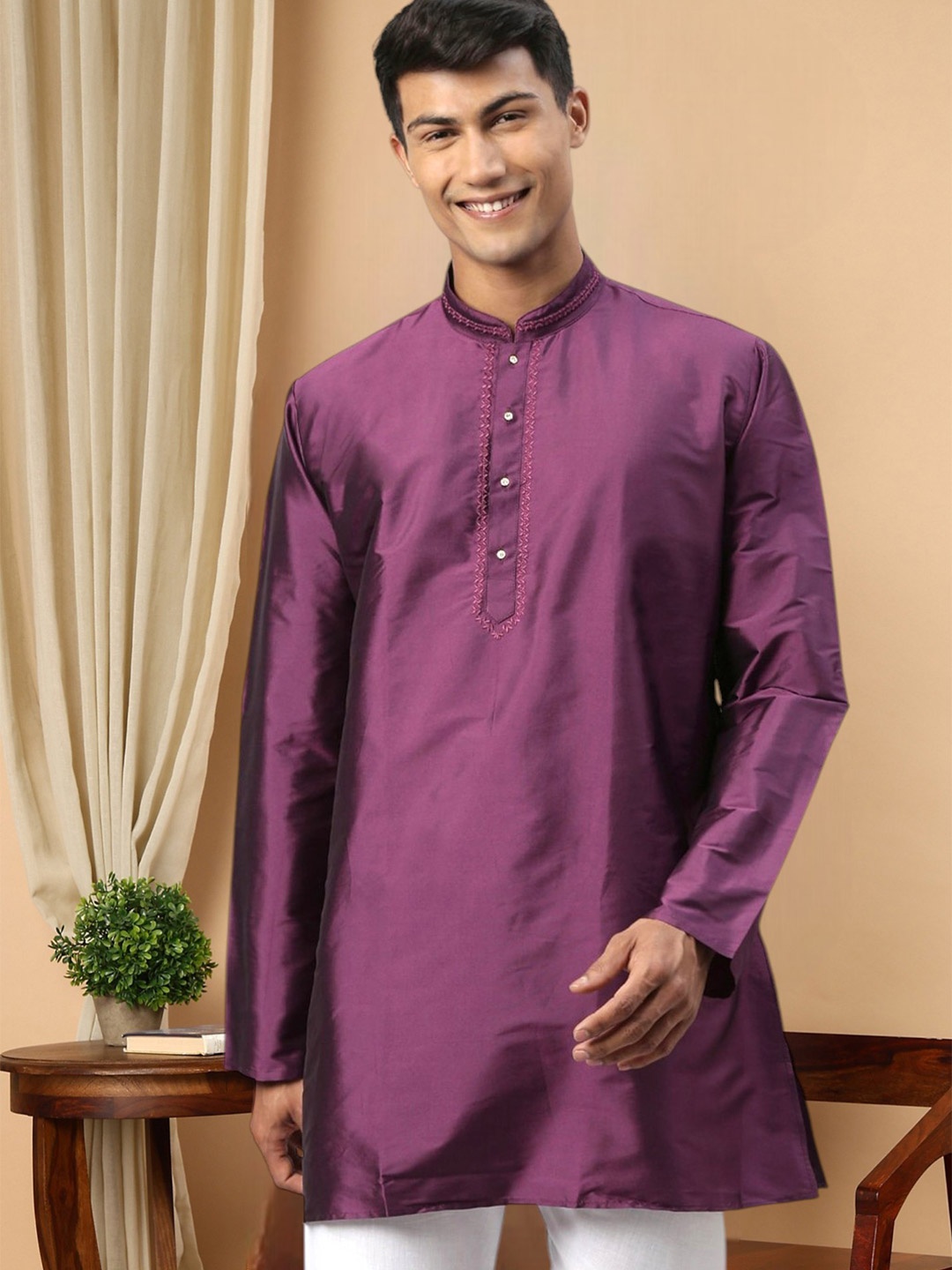 

TATTVA Men Purple Solid Kurta
