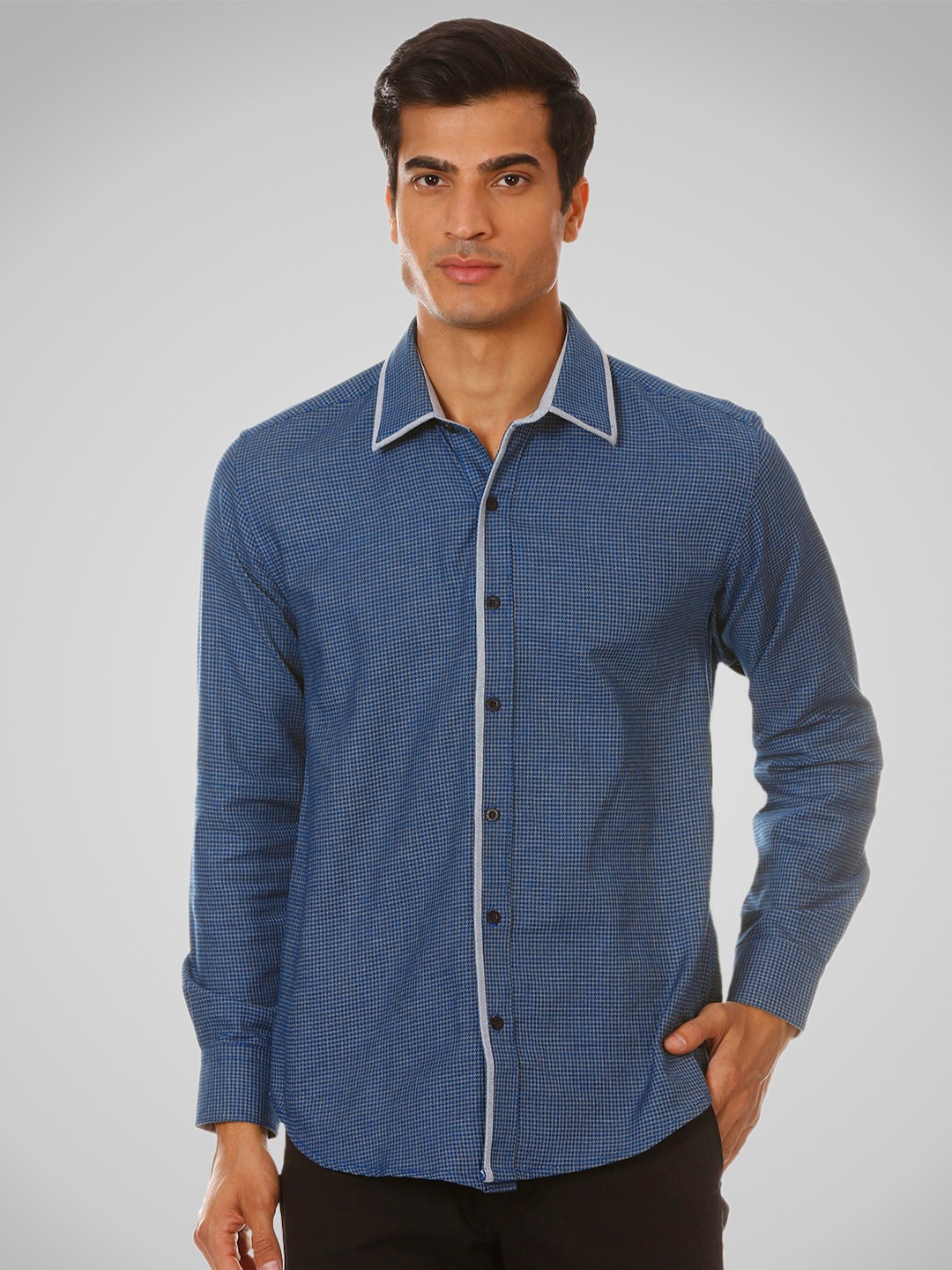 

SHIRT THEORY Men Blue Comfort Casual Shirt