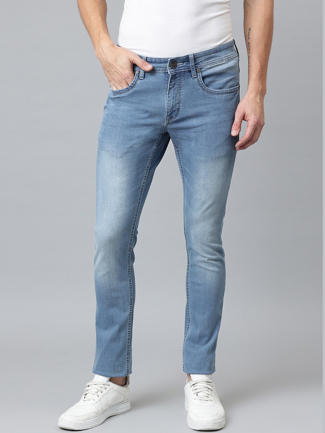 

Richlook Men Blue Comfort Slim Fit Heavy Fade Stretchable Jeans