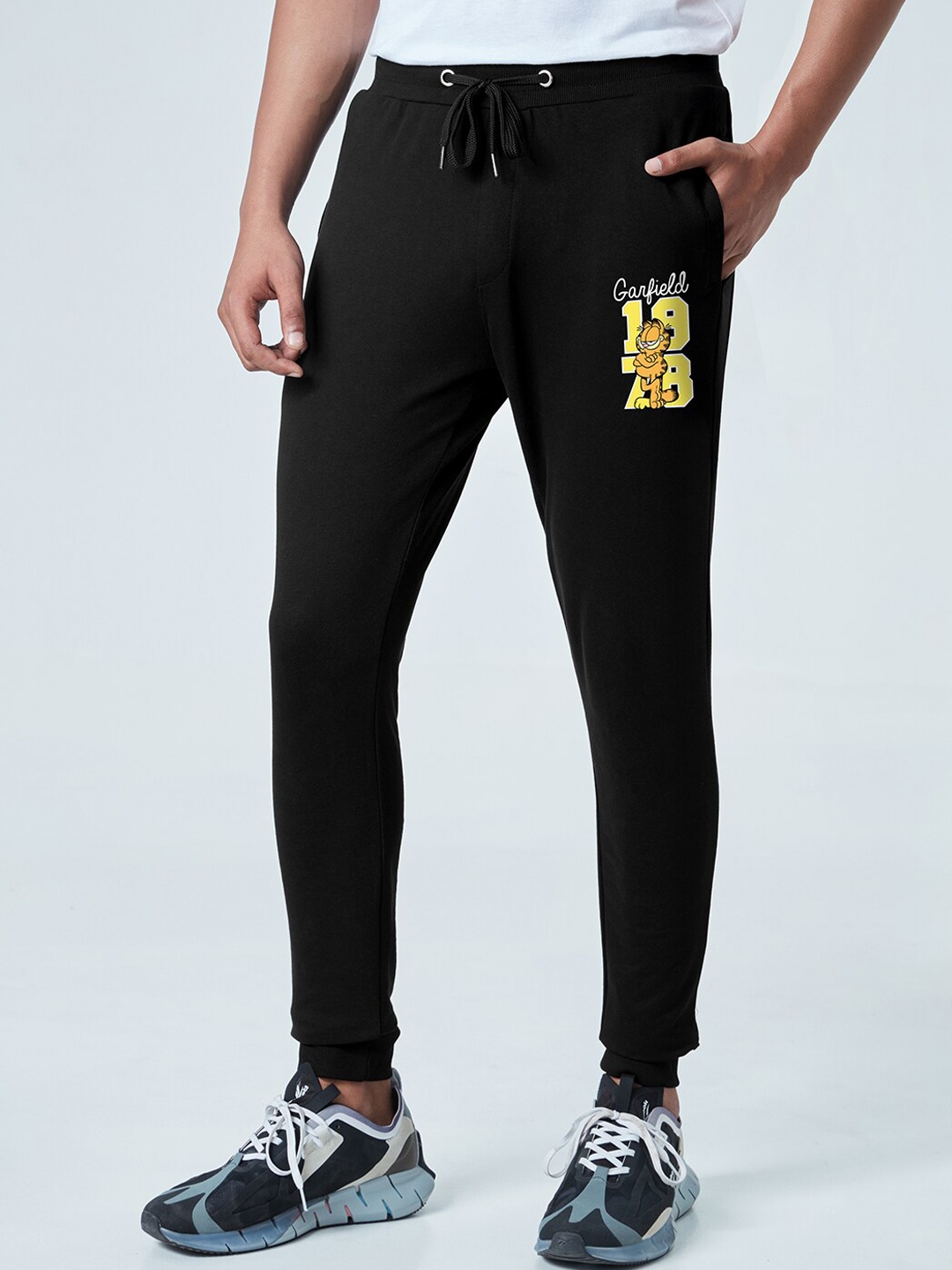 

The Souled Store Men Black Solid Cotton Joggers