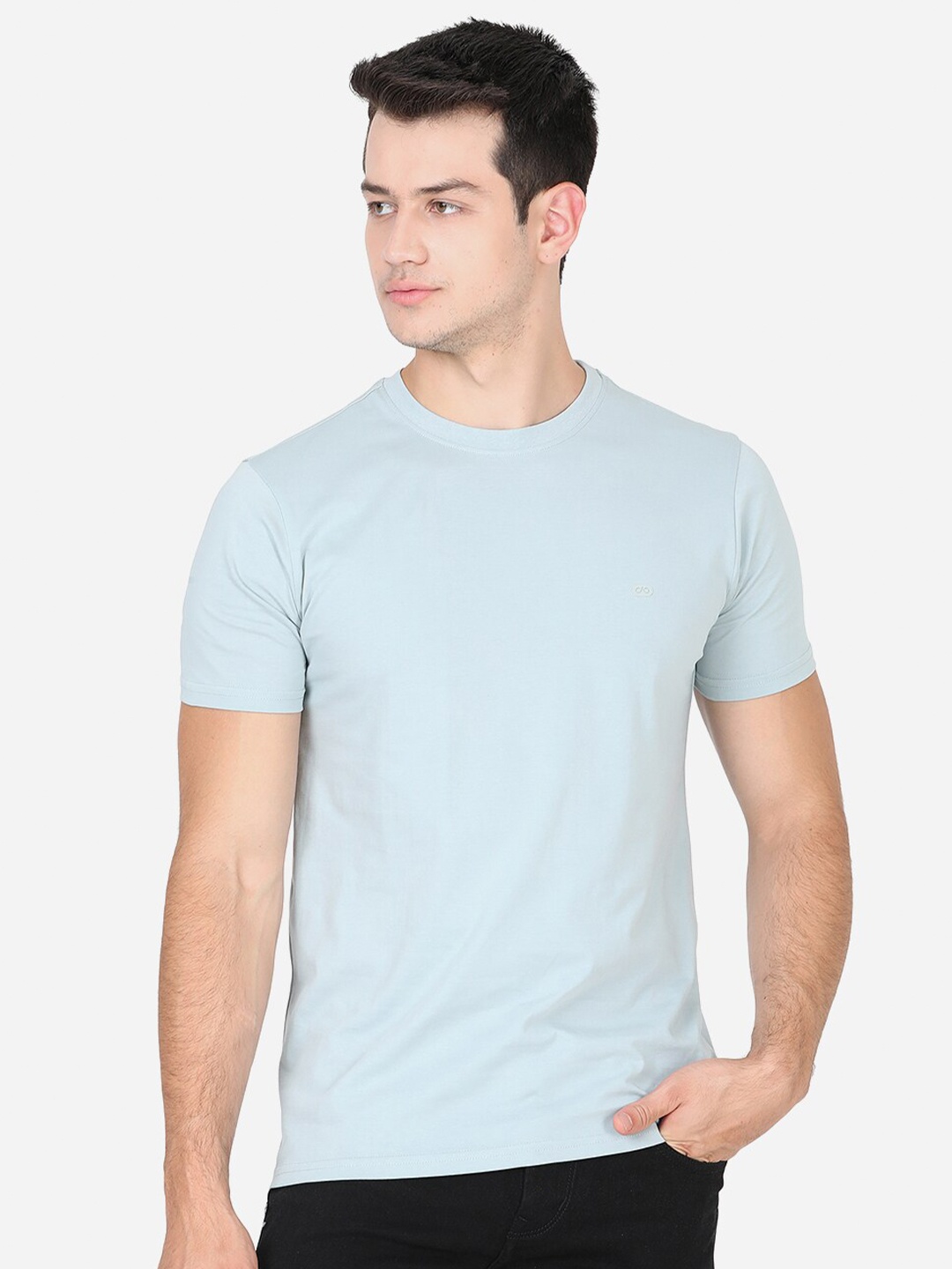 

JADE BLUE Men Blue Slim Fit T-shirt