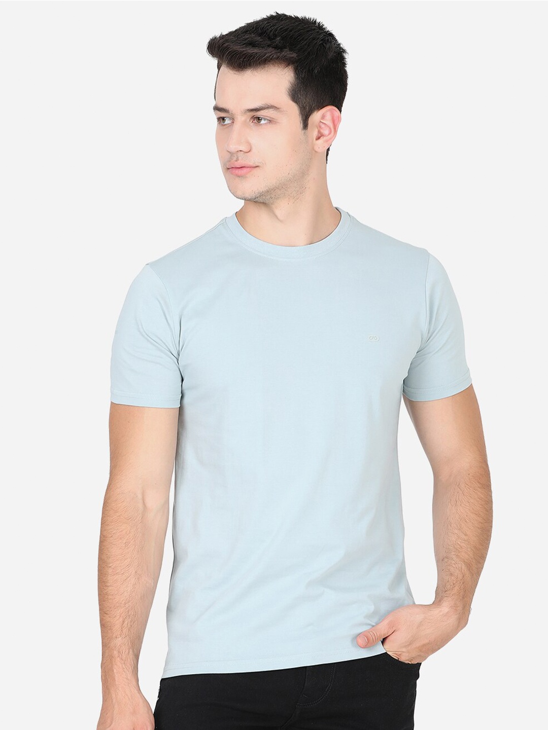 

JADE BLUE Men Blue Solid Slim Fit Cotton T-shirt