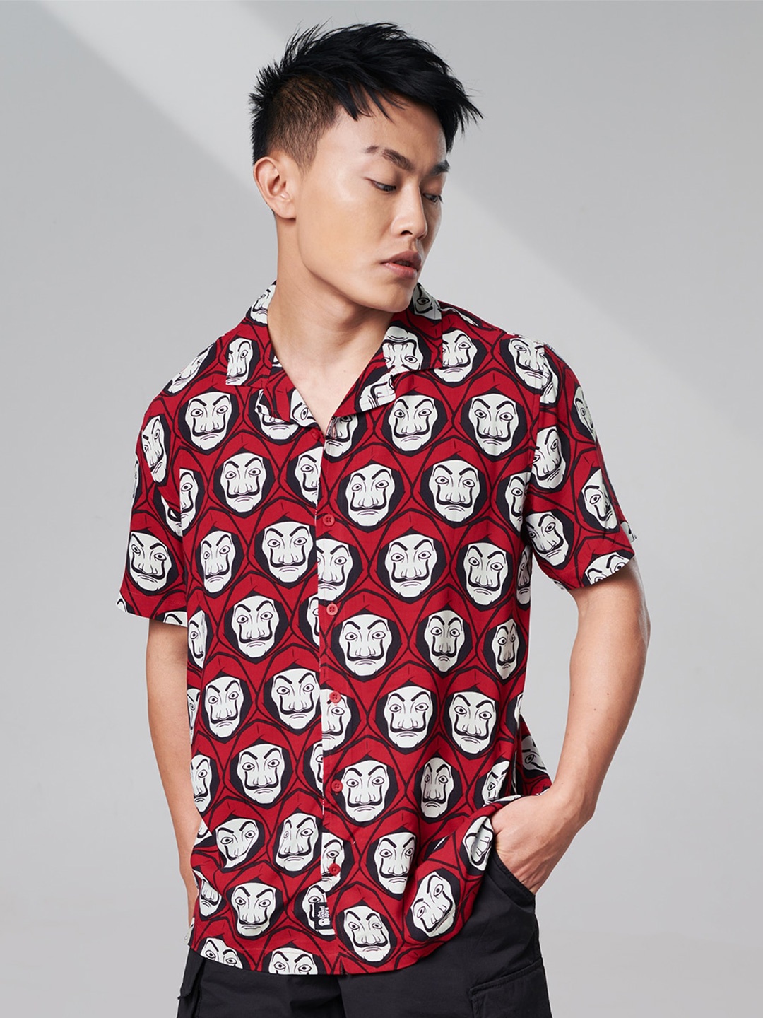 

The Souled Store Men Red Printed Short Sleeves Casual Shirt