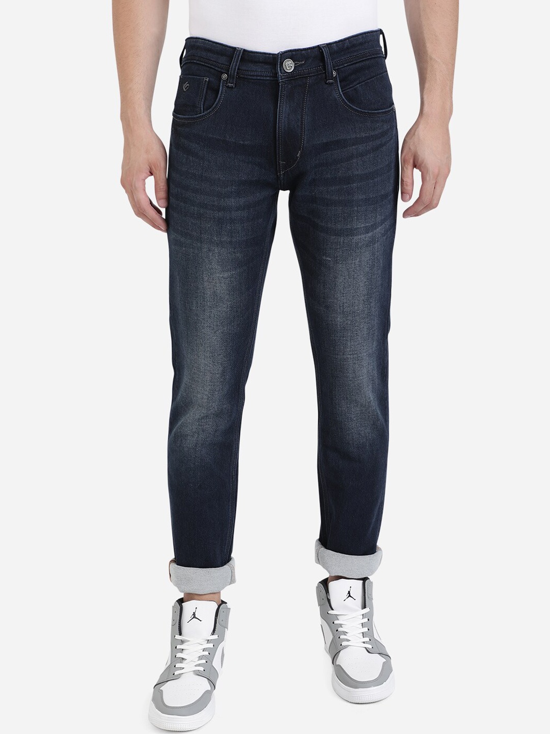 

Greenfibre Men Blue Slim Fit Heavy Fade Stretchable Jeans