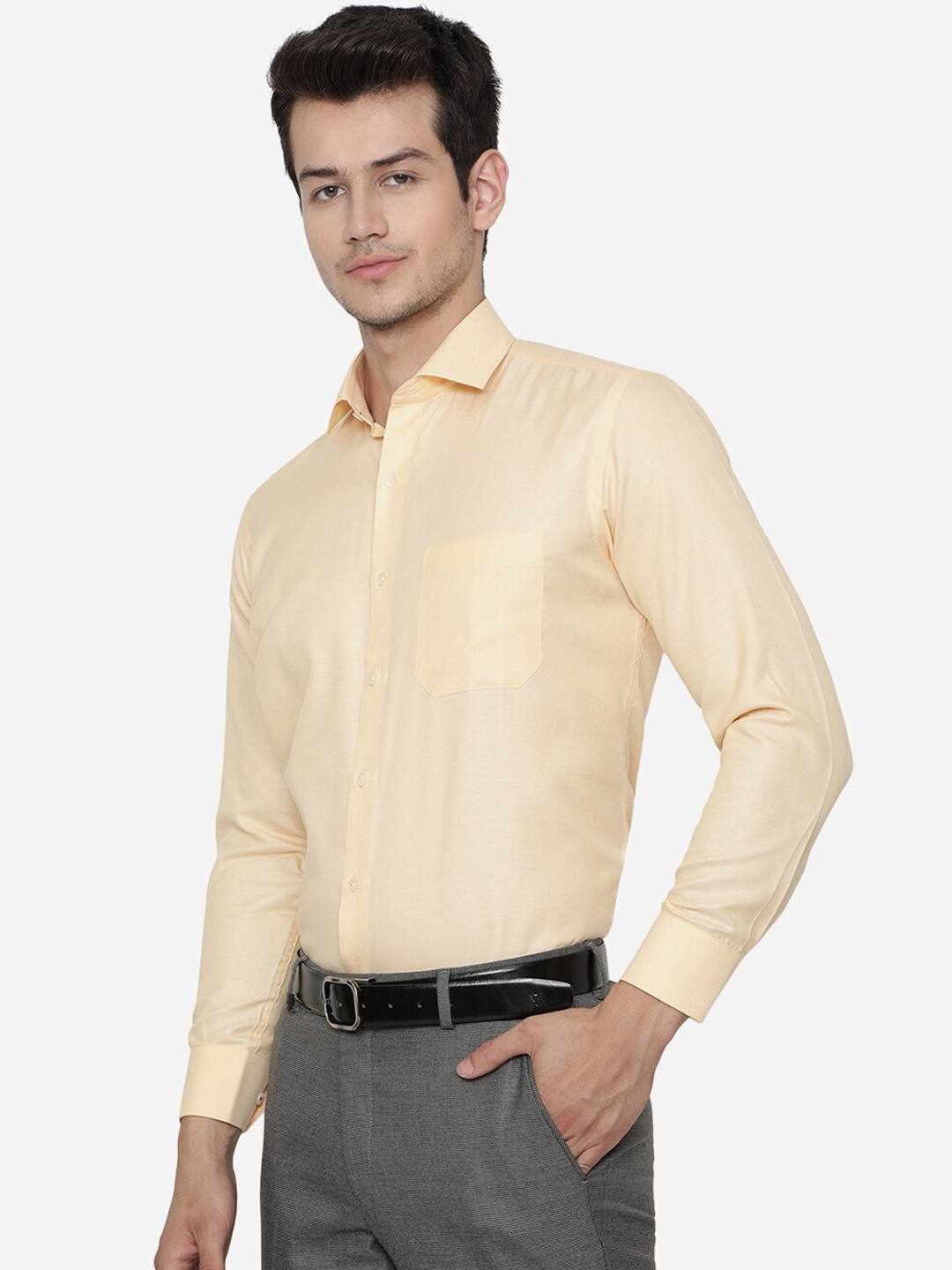 

Greenfibre Men Yellow Slim Fit Formal Shirt