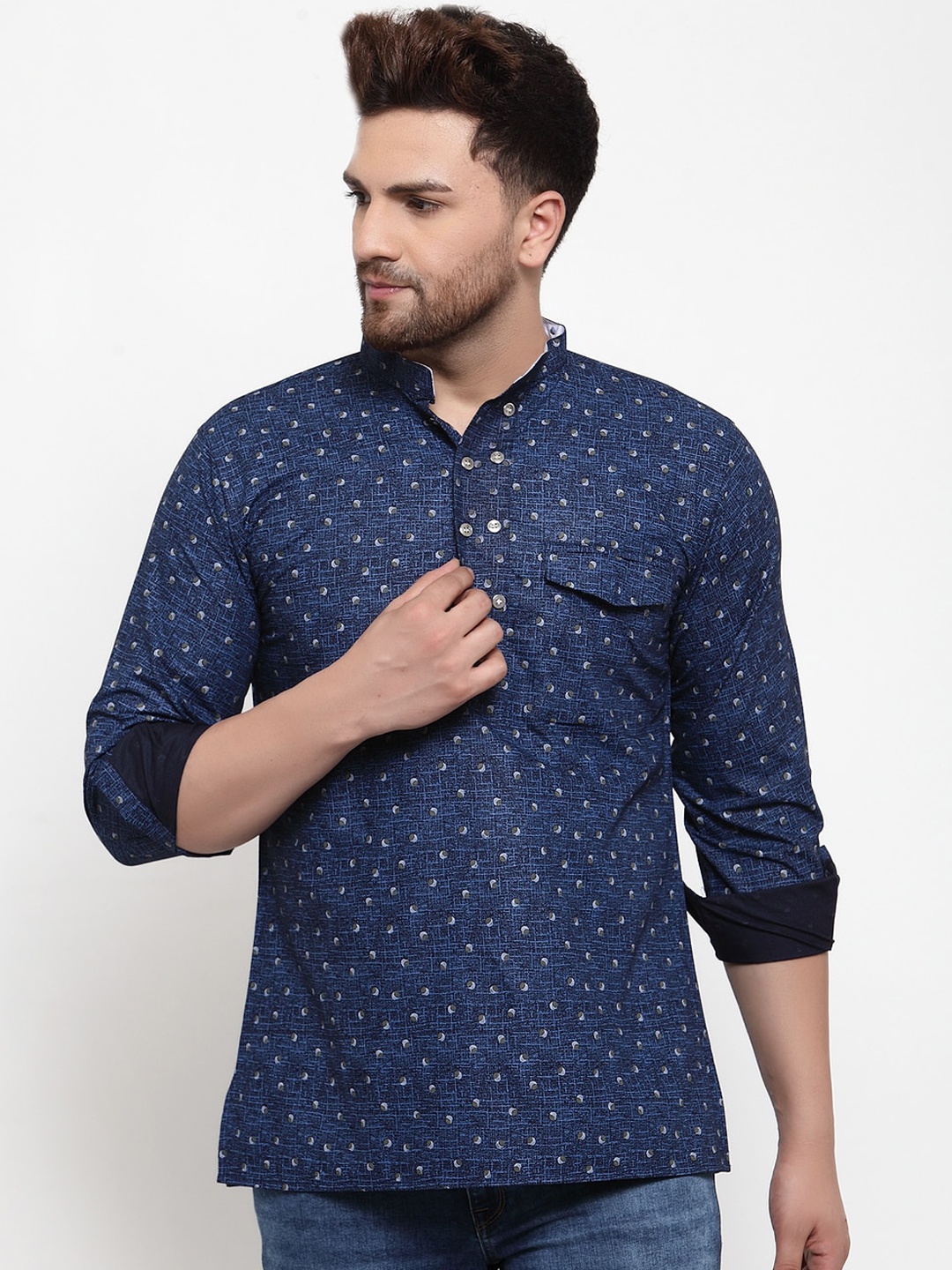 

KLOTTHE Men Navy Blue Geometric Printed Kurta
