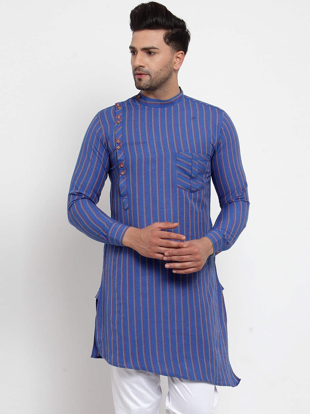 

KLOTTHE Men Blue Striped Kurta