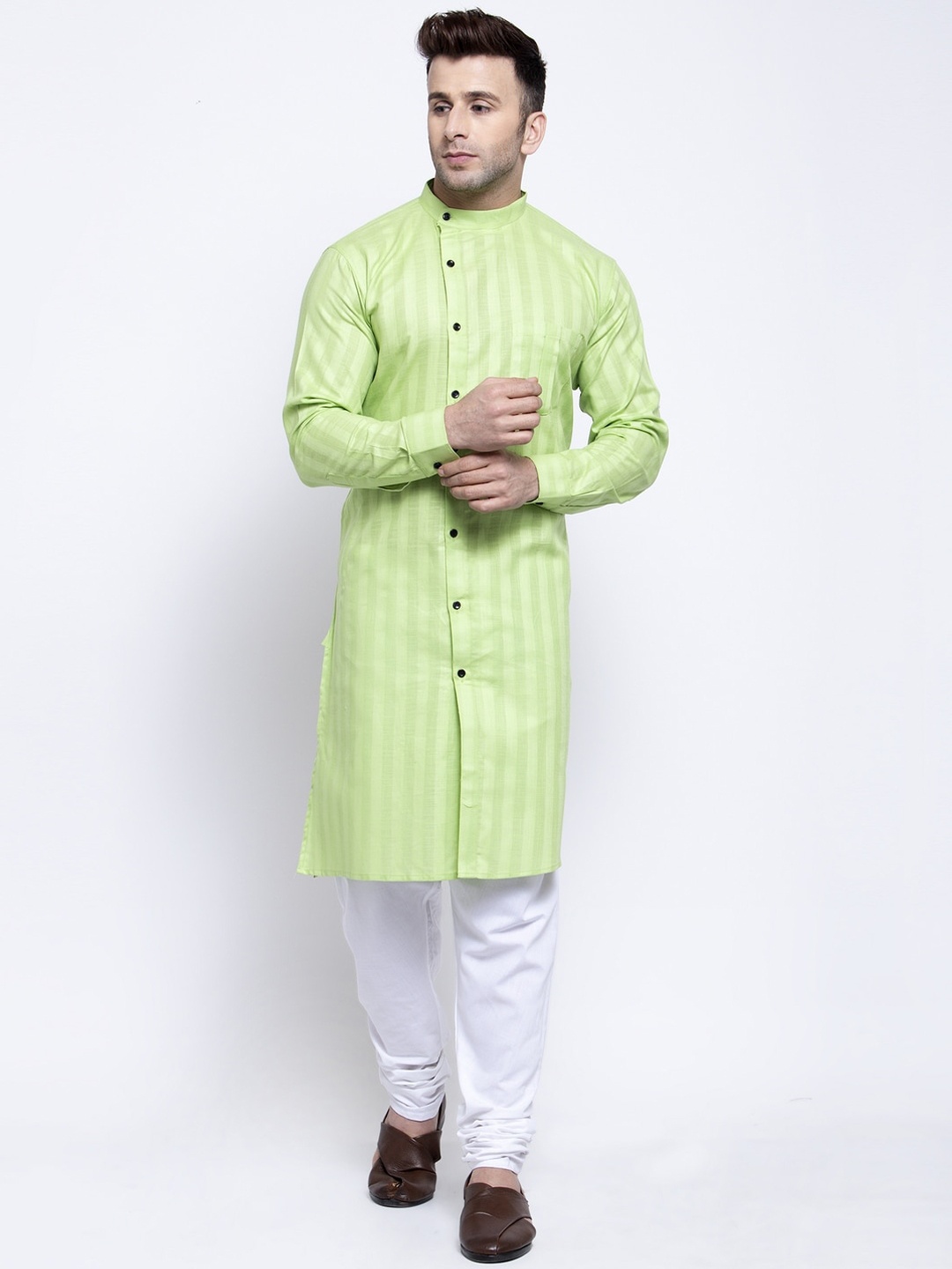 

KLOTTHE Men Green Striped Thread Work Kurta