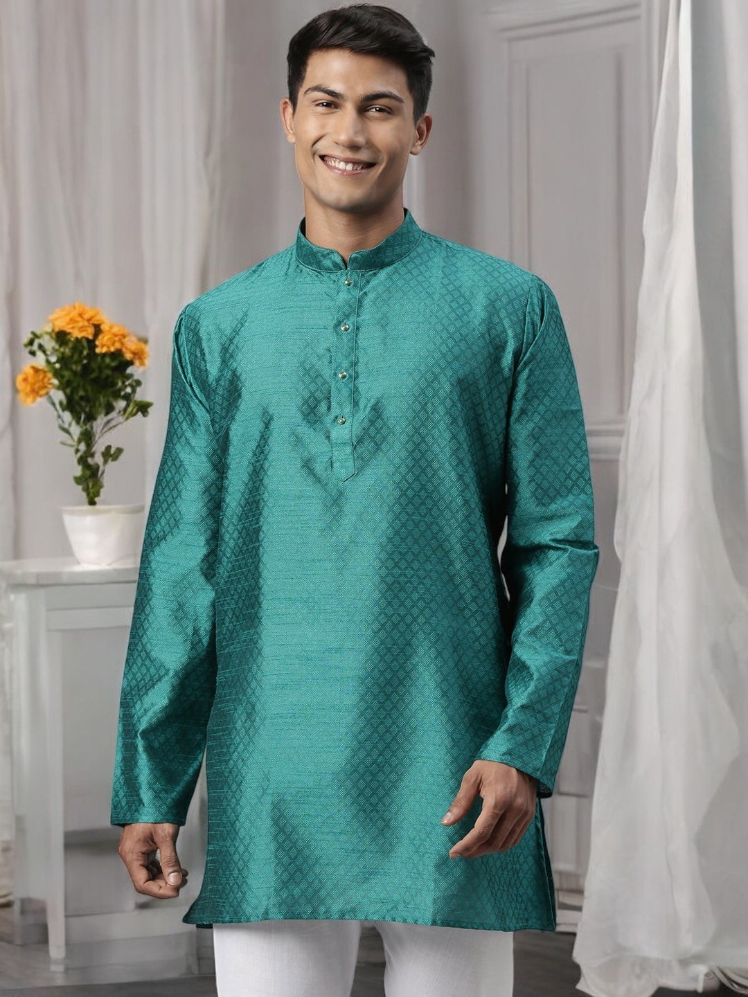 

TATTVA Men Green Self Design Kurta