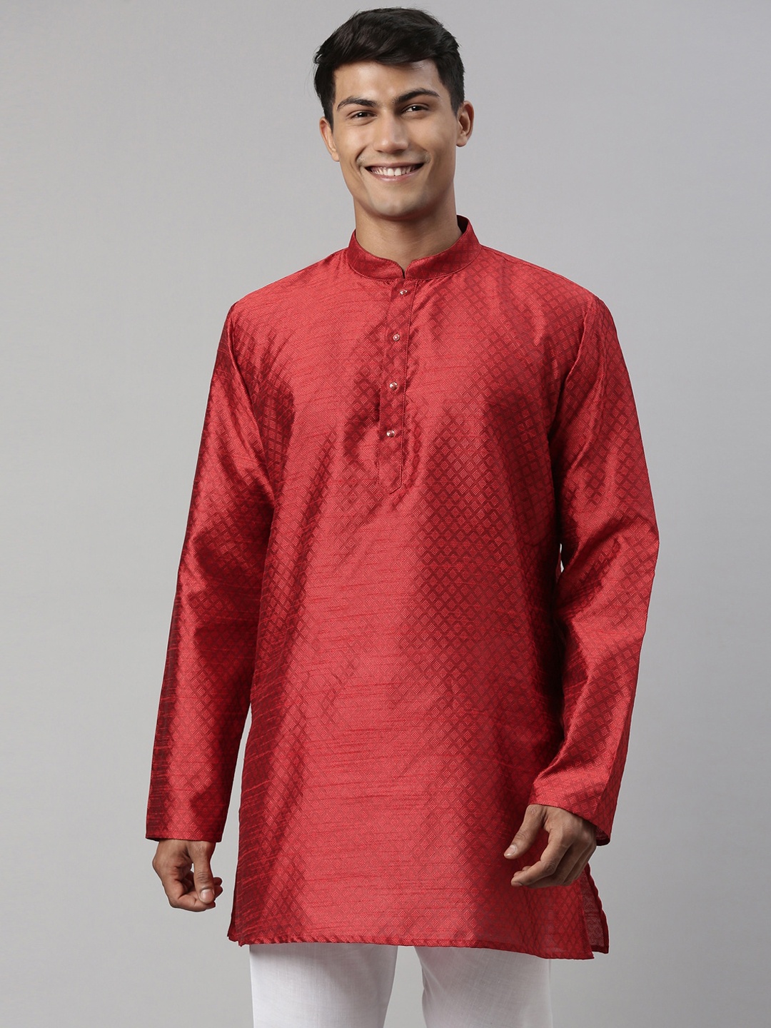 

TATTVA Men Red Thread Work Kurta