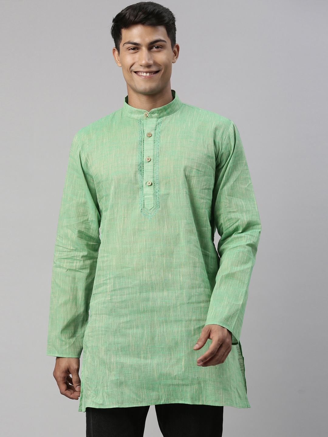 

TATTVA Men Green Yoke Design Thread Work Kurta