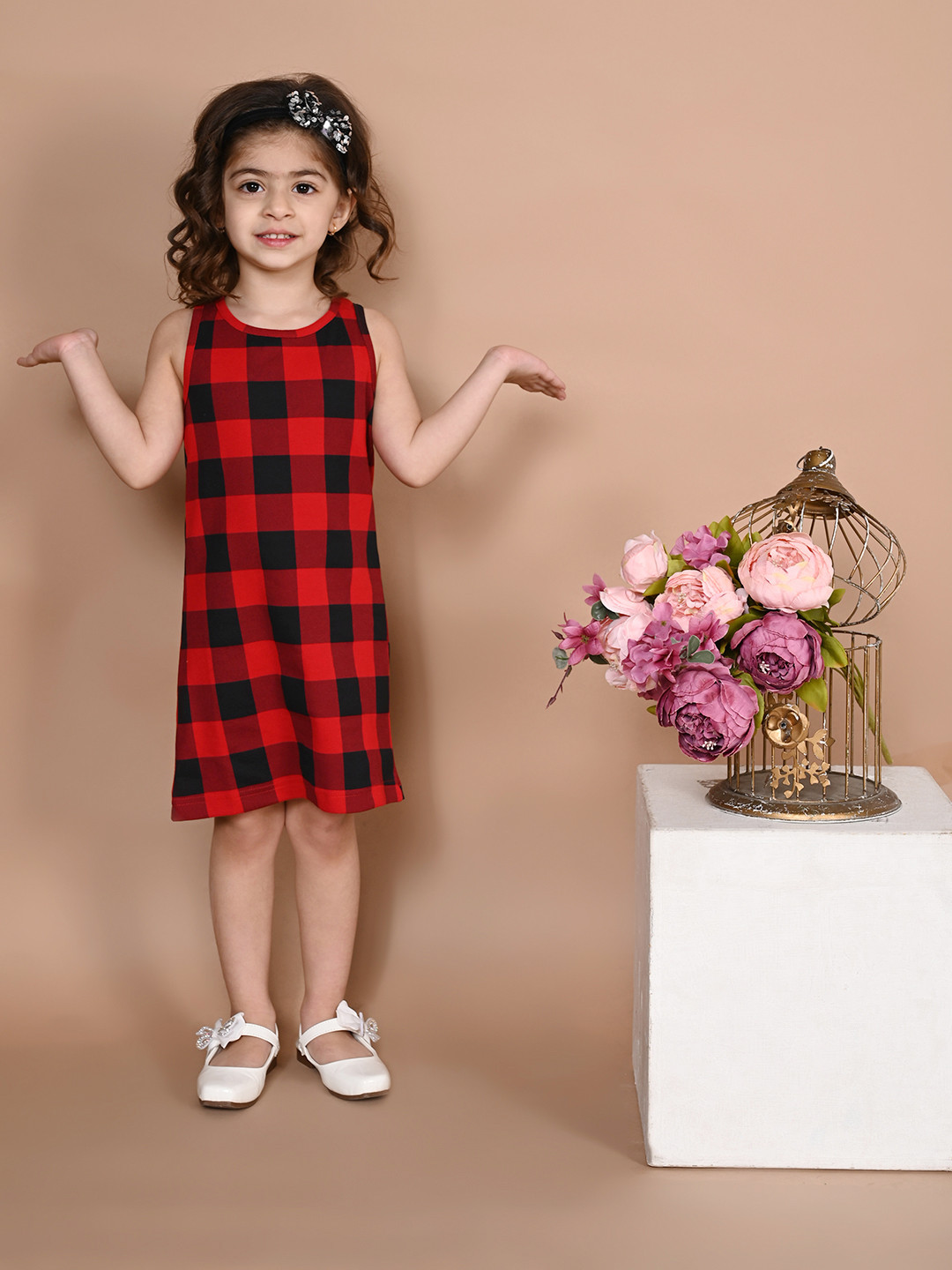 

LilPicks Girls Red & Black Checked Bodycon Dress
