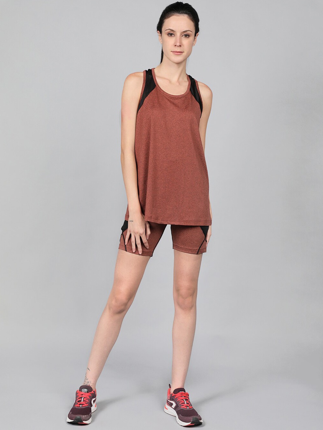 

Chkokko Women Rust-Coloured & Black Colourblocked Sports Top with Shorts