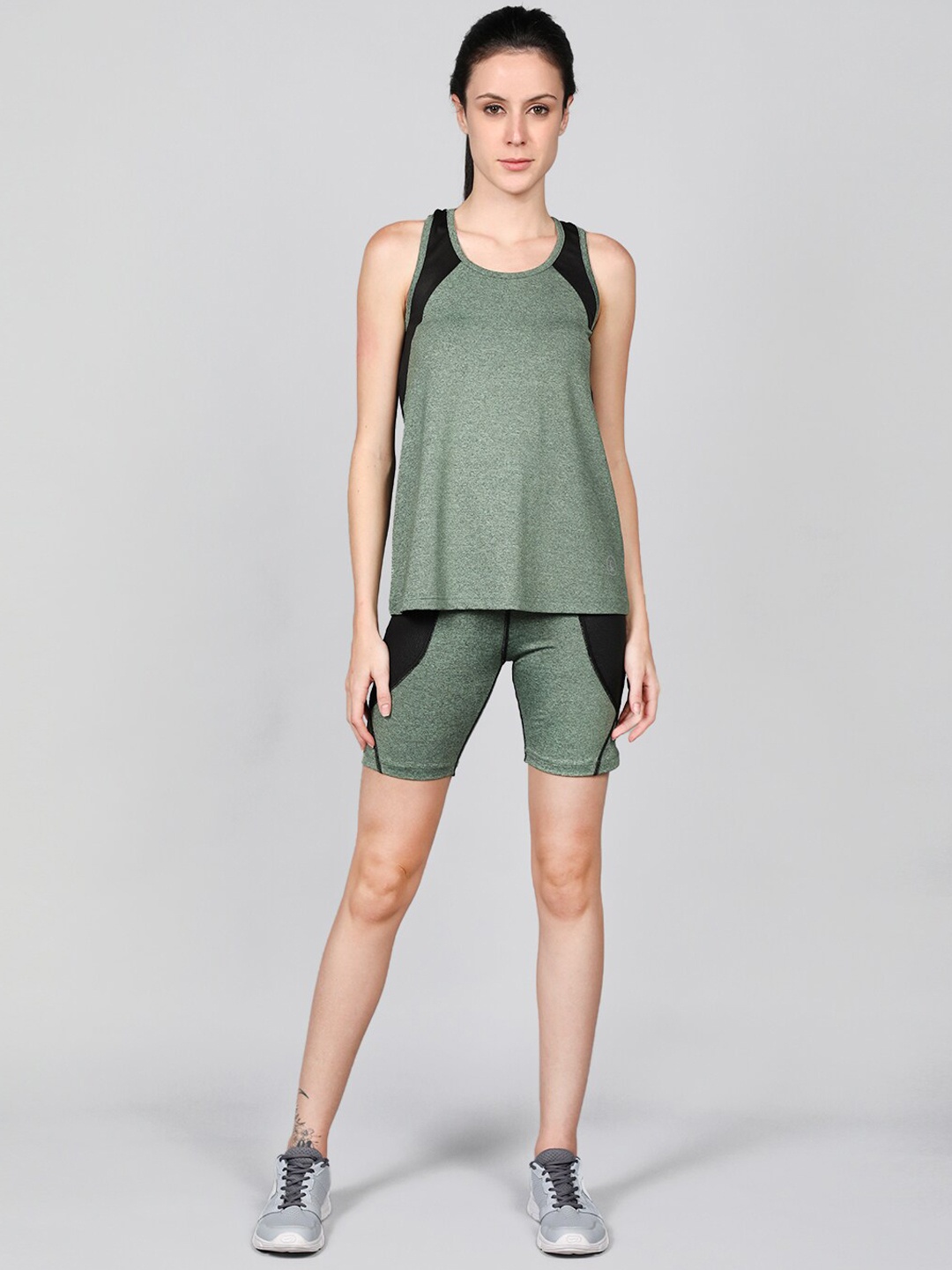

Chkokko Women Green Solid Co-ord Set