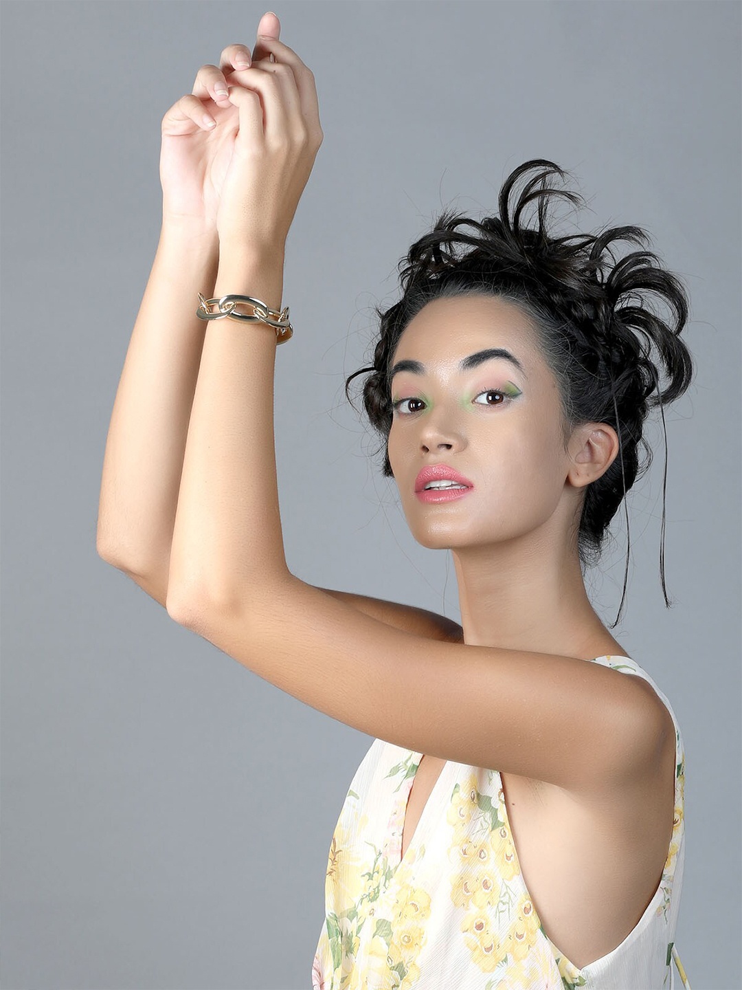 

ODETTE Women Gold-Toned Link Bracelet