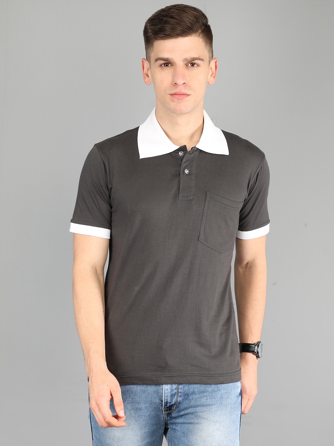 

Fleximaa Men Grey Polo Collar T-shirt