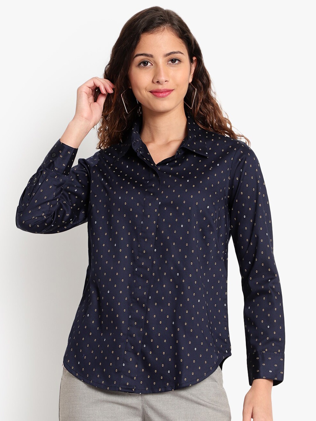 

Indietoga Women Navy Blue Classic Slim Fit Printed Formal Shirt