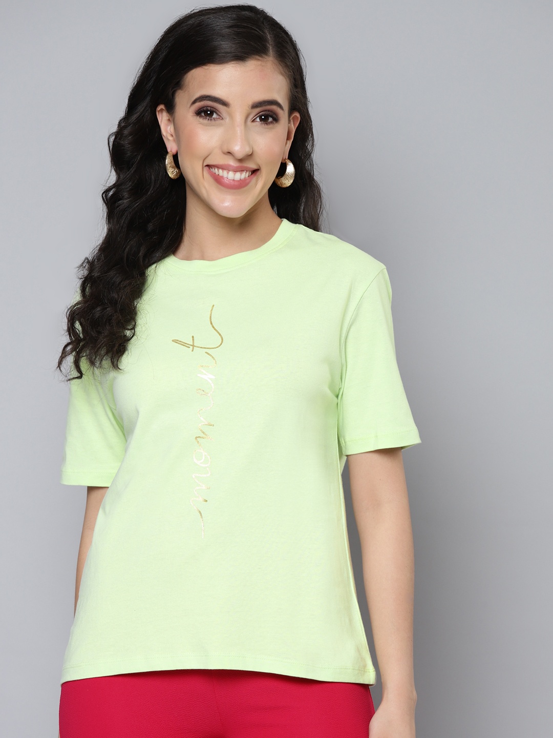

SASSAFRAS Women Green Typography Printed Pure Cotton T-shirt