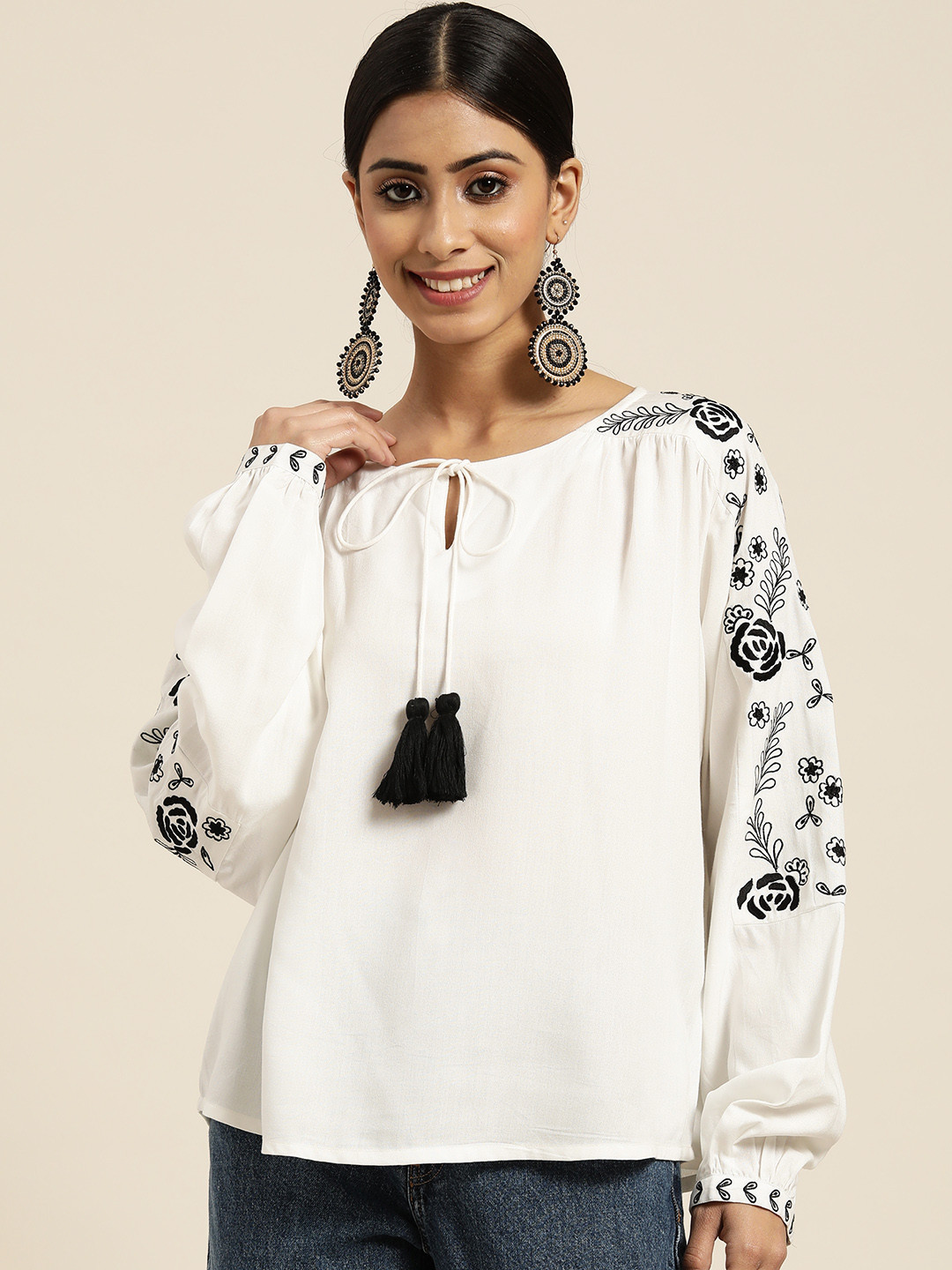 

Sangria Women Off White & Black Embroidered Tie-Up Neck Top