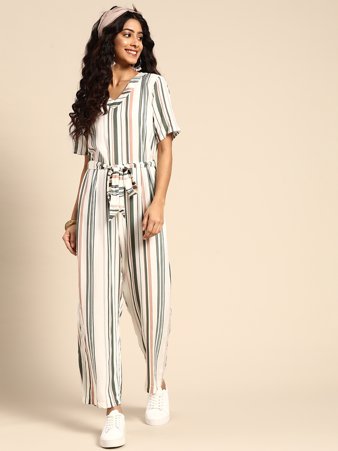 

Sangria Off White & Blue Striped Basic Jumpsuit