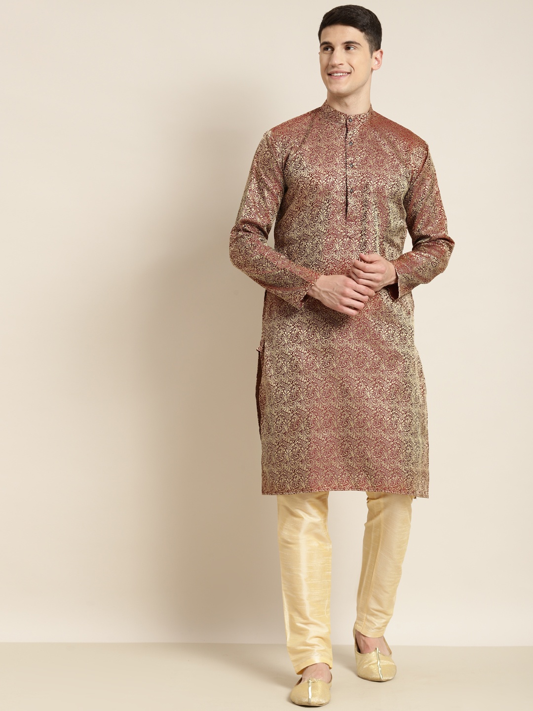 

SOJANYA Men Peach-Coloured & Golden Ethnic Motifs Kurta