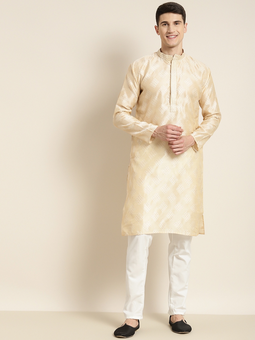 

SOJANYA Men Cream-Coloured Zardozi Kurta with Churidar