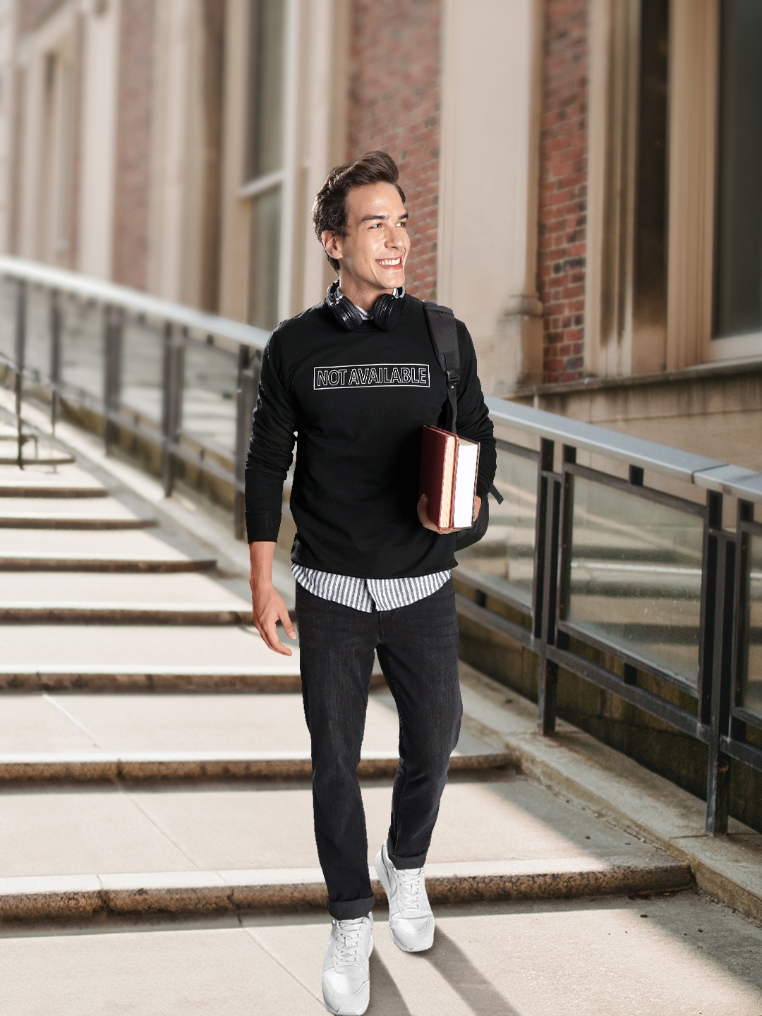 

Harvard Men Black Printed Sweatshirt