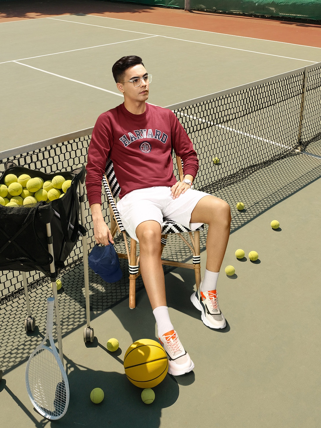 

Harvard Men Maroon Brand Logo Printed Sweatshirt