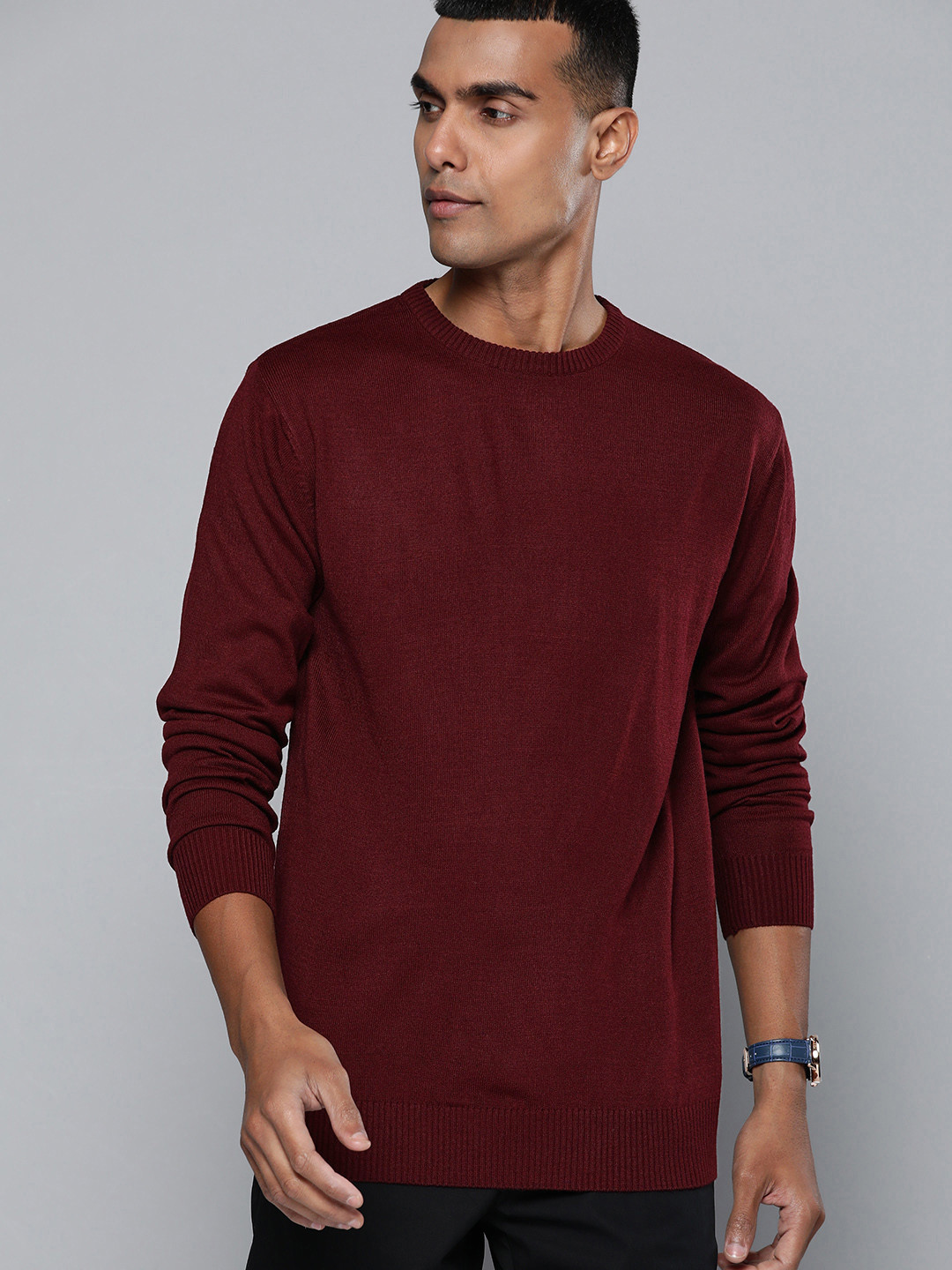 

Harvard Men Maroon Solid Pullover