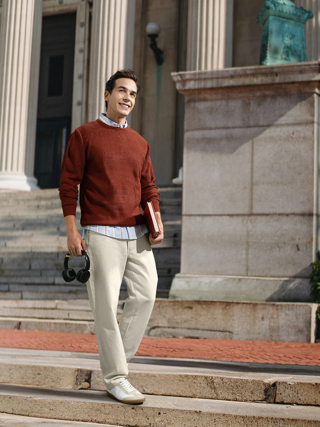 

Harvard Men Rust Red Solid Open-Knit Pullover