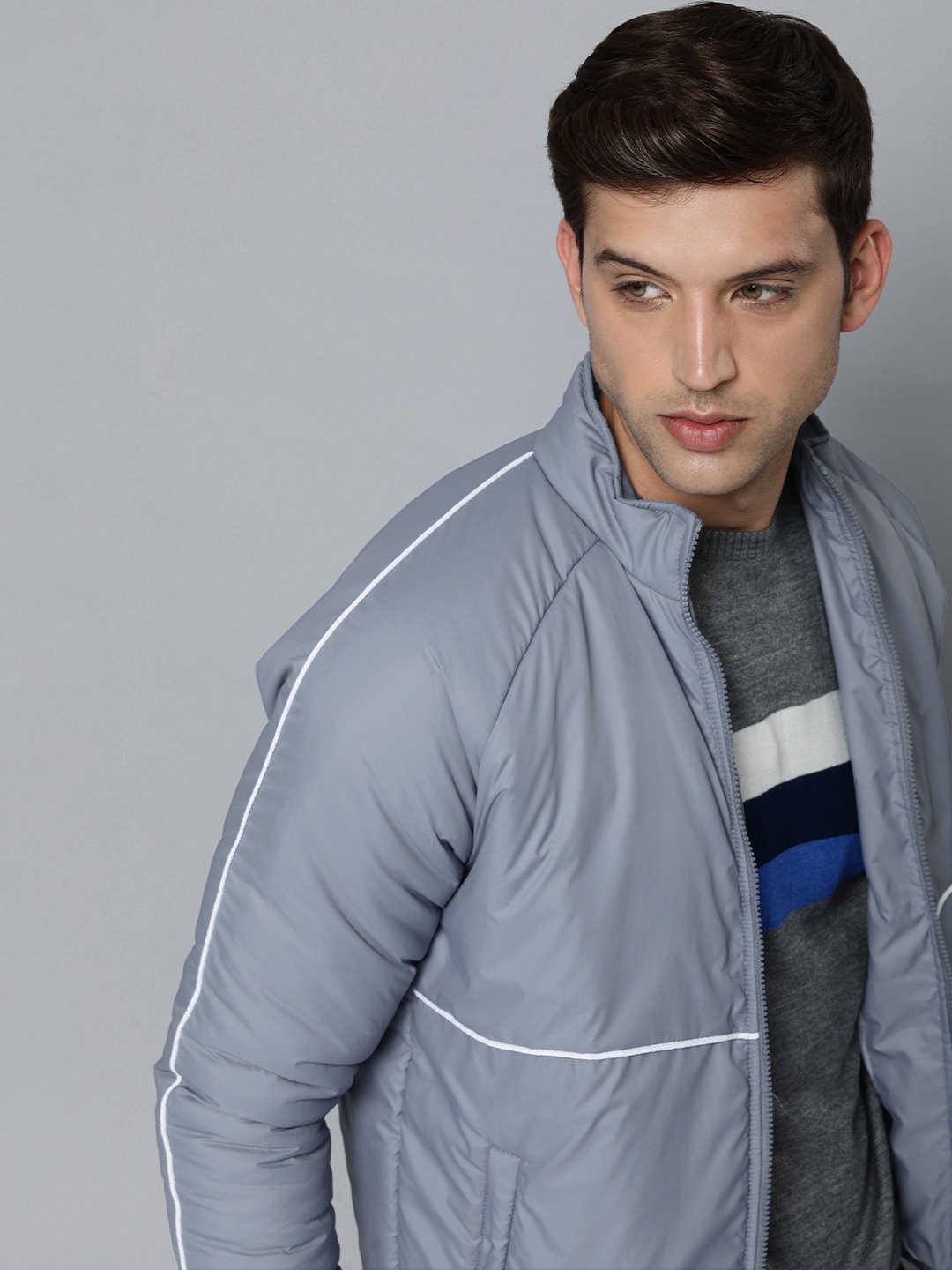 

Harvard Men Blue Solid Padded Jacket With Striped Detail