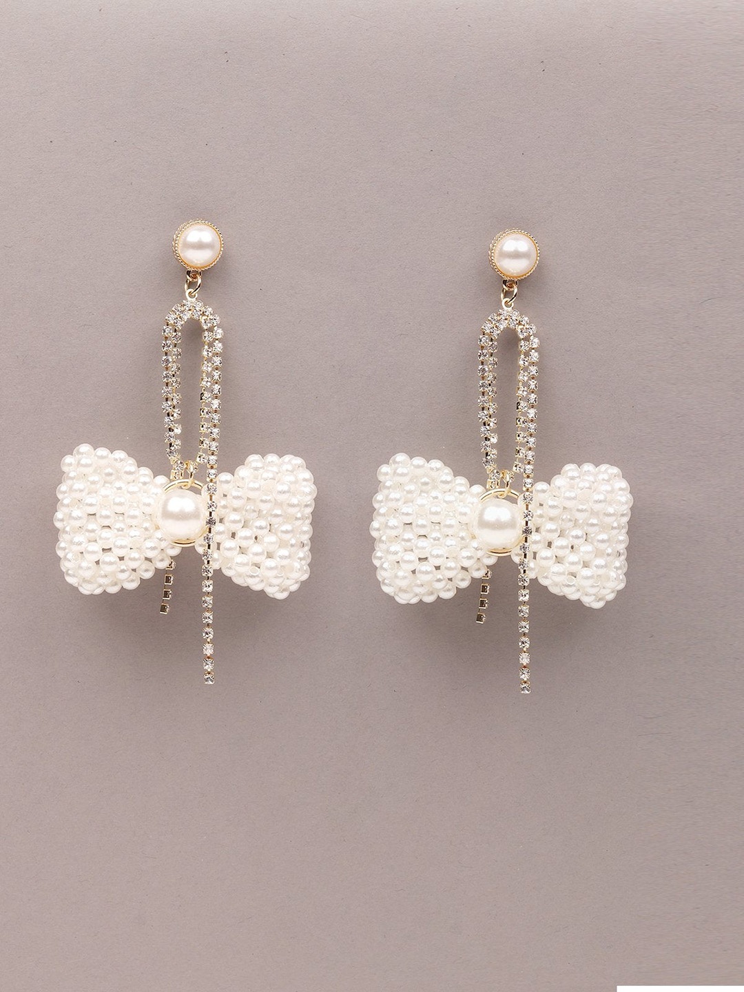 

ODETTE White Classic Drop Earrings