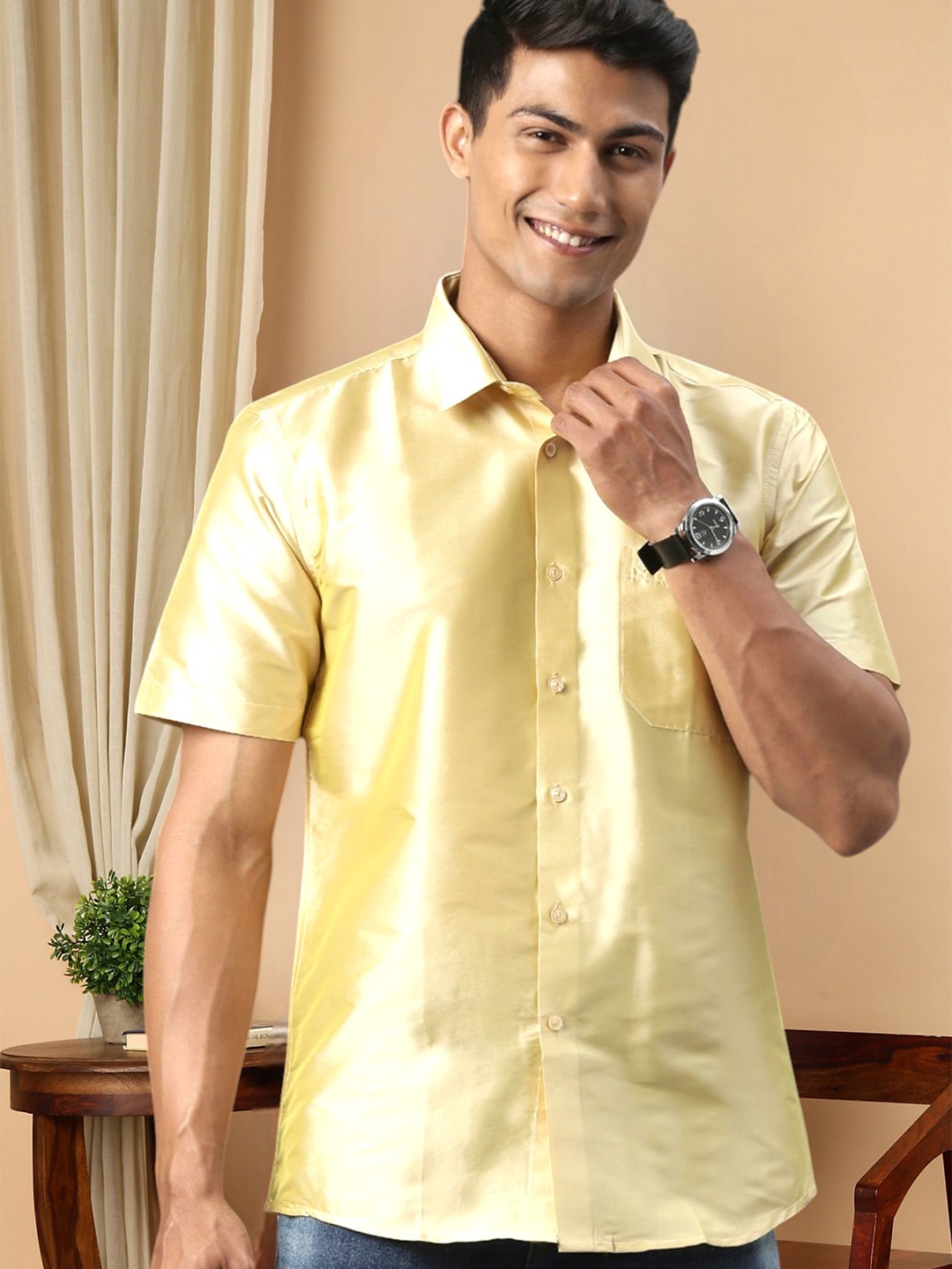 

TATTVA Men Cream-Coloured Slim Fit Casual Shirt